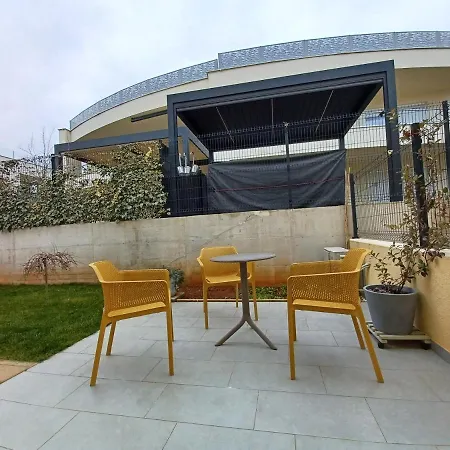 Apartments Leon 1 Novigrad (Istria) Exterior photo